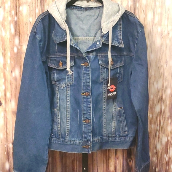 Jean Jacket - Picture 1 of 2